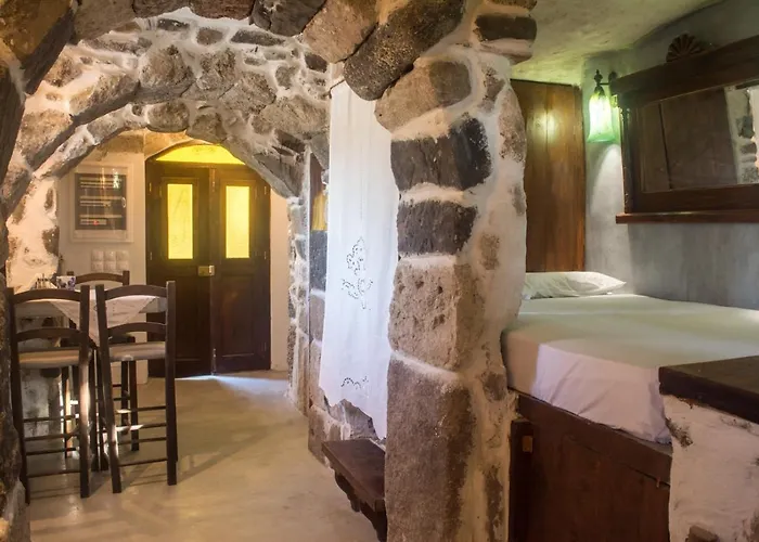Palaiokastro Traditional House